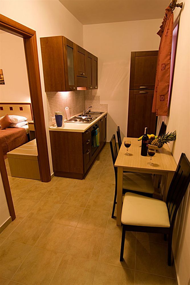Aparthotel Lindos Blue Sky Exterior foto
